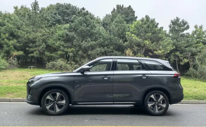 Changan X7 PLUS 2024 Model 1.5T DCT Smart Enjoy Model 5 seat – фото 3