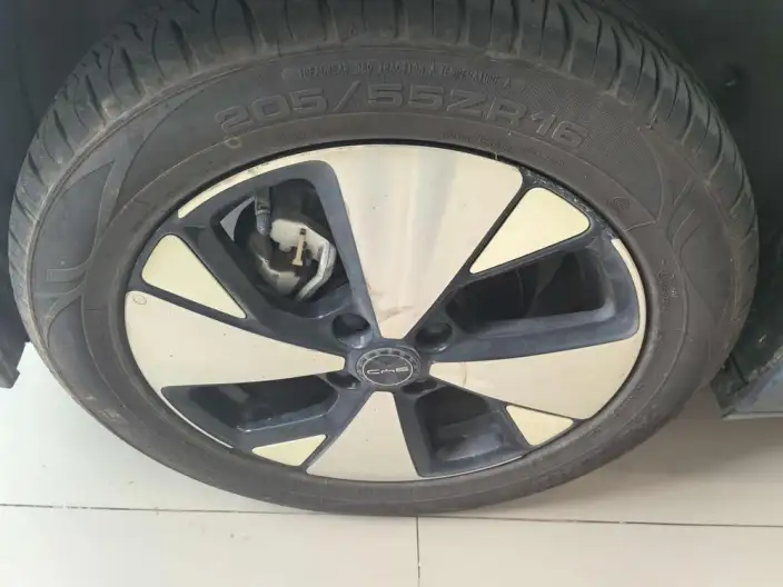 BYD Dolphin 2023 Model Fashion Edition – фото 8