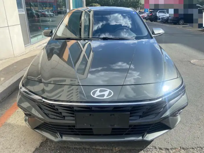 Hyundai Ioniq 2023 Model 1.5L CVT GLX Elite Edition – фото 2