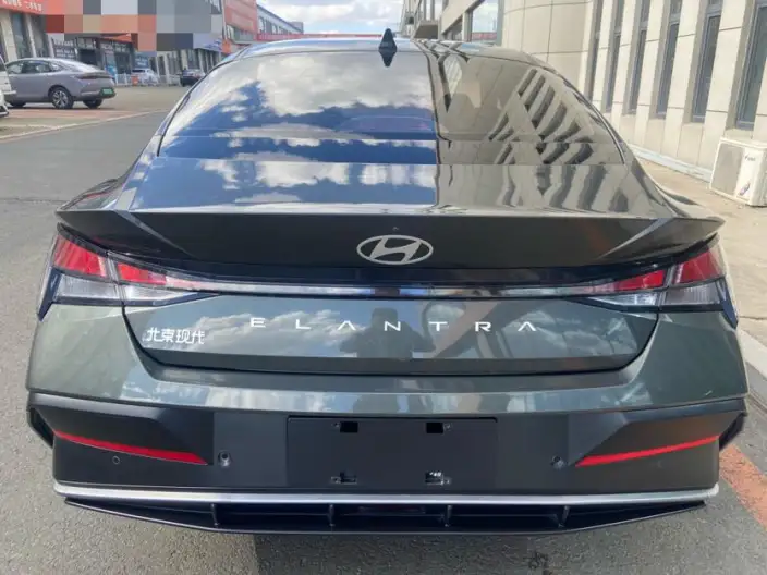Hyundai Ioniq 2023 Model 1.5L CVT GLX Elite Edition – фото 6
