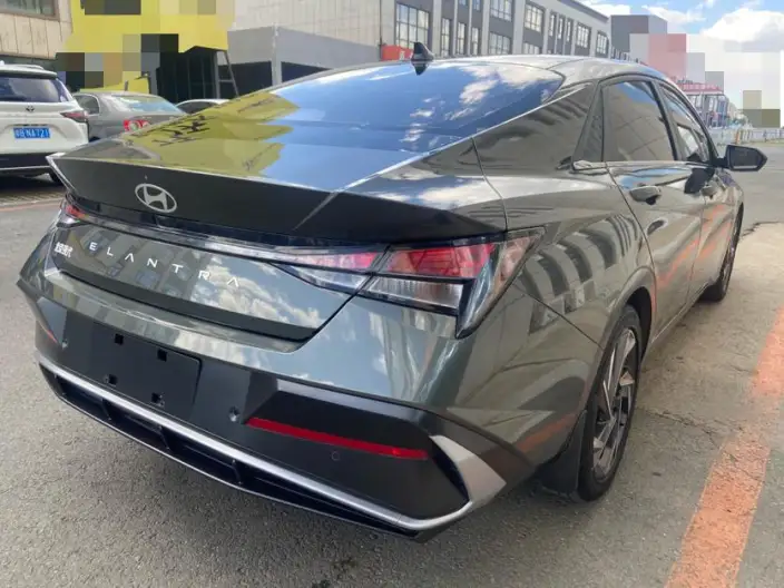 Hyundai Ioniq 2023 Model 1.5L CVT GLX Elite Edition – фото 7