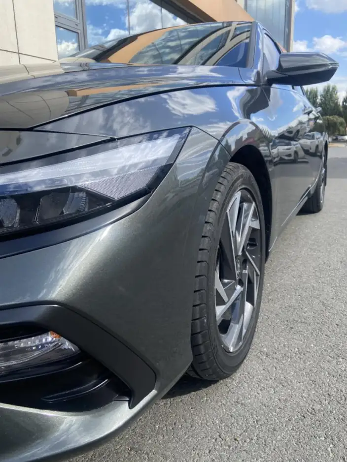 Hyundai Ioniq 2023 Model 1.5L CVT GLX Elite Edition – фото 9