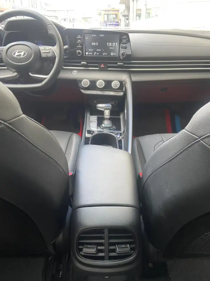 Hyundai Ioniq 2023 Model 1.5L CVT GLX Elite Edition – фото 10