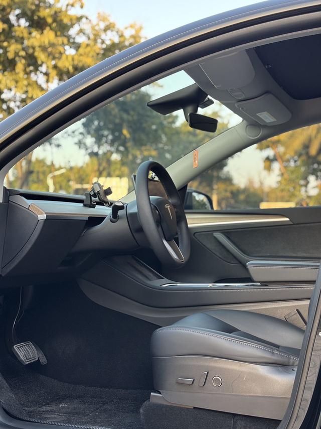 Tesla Model Y 2021 Standard Range RWD – фото 4