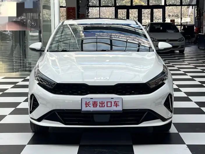 Kia K3 2023 Model 1.5L IVT Deluxe Edition