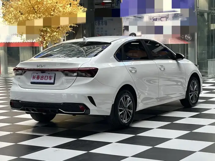 Kia K3 2023 Model 1.5L IVT Deluxe Edition – фото 6