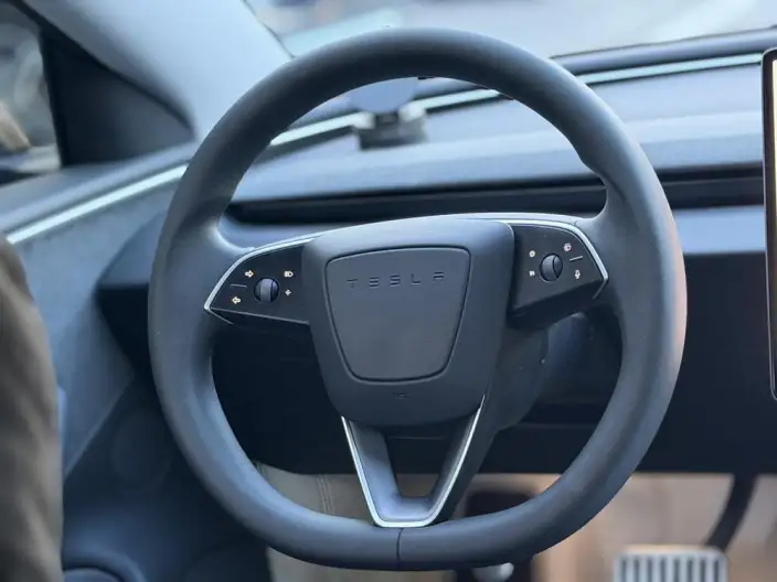 Model 3 2023 Model Long Battery Life Pro All-wheel drive version – фото 8