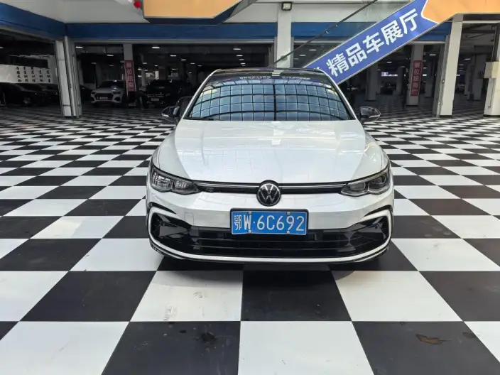 Volkswagen Golf 2021 Model 280TSI DSG R-Line – фото 2