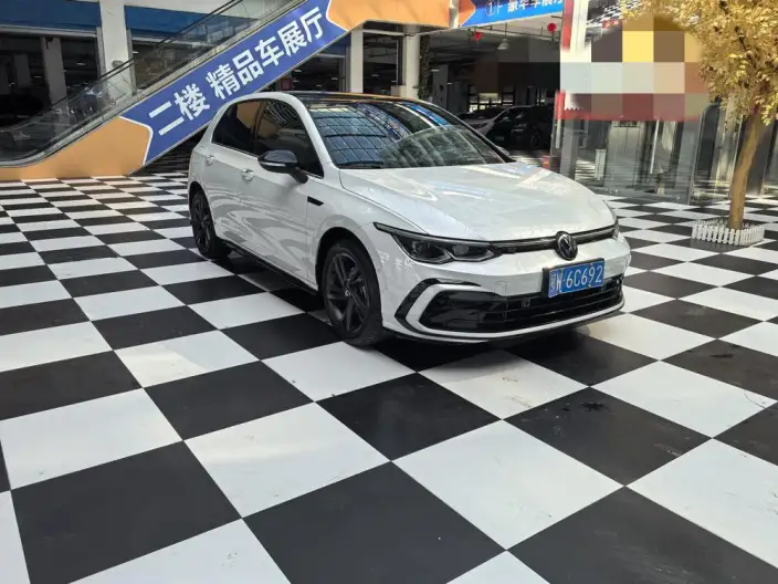 Volkswagen Golf 2021 Model 280TSI DSG R-Line – фото 3