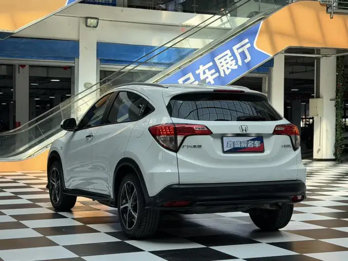 Honda Vezel 2020 Model 1.5L CVT Pioneer Edition – фото 4