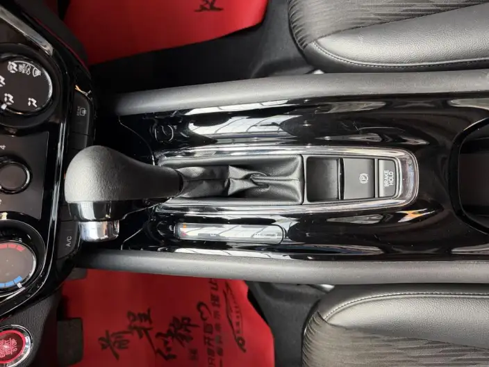 Honda Vezel 2020 Model 1.5L CVT Pioneer Edition – фото 9