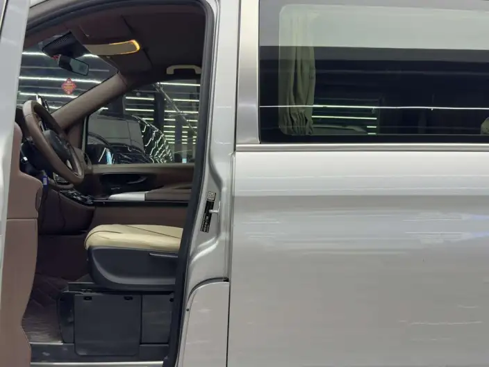 Viano 2020 Model 2.0T Elite Edition 7 seat – фото 8