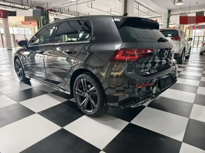 Volkswagen Golf 2021 Model 280TSI DSG R-Line – фото 4