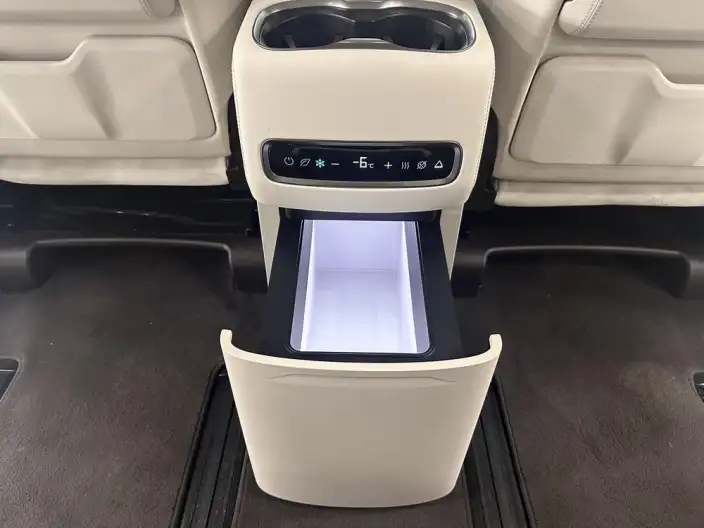 DENZA D9 DM 2025 Model Smart Driving Edition 1020 4WD Flagship Model – фото 7