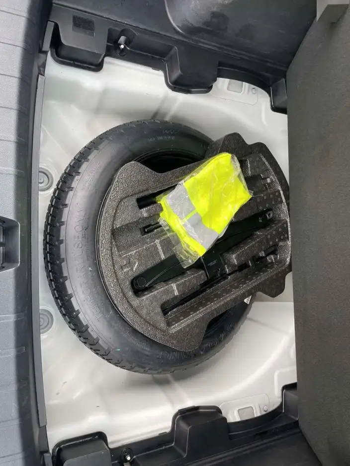Geely Binyue 2021 Model 240T DCT Diamond Edition – фото 8