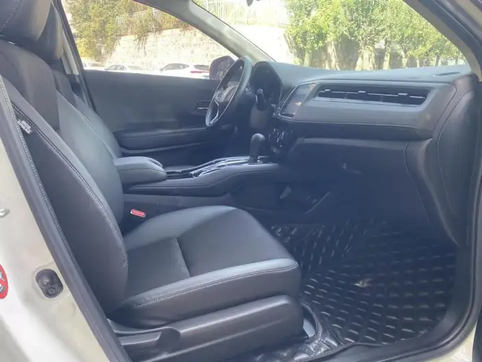 Honda Vezel 2022 Model 1.5L CVT Elite Smart Edition – фото 7