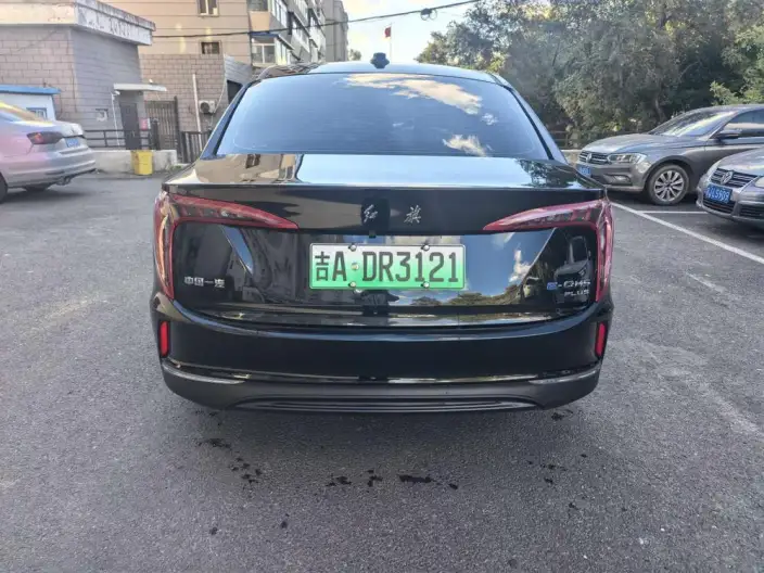 Hongqi E-QM5 2024 Model 610KM PLUS Edition 100kW – фото 5