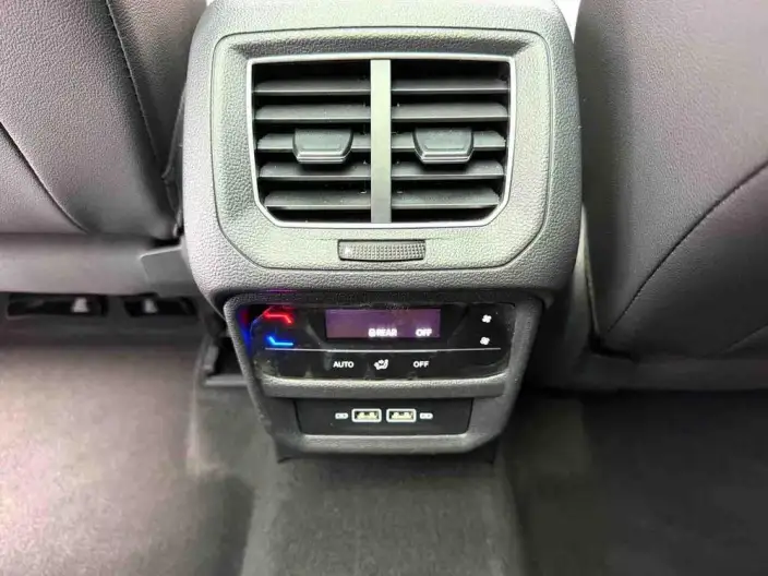 Volkswagen Tayron 2022 Model 280TSI 2WD Luxury Zhilian Edition – фото 7