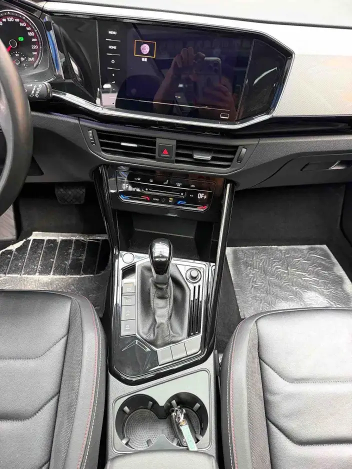 Volkswagen Tayron 2022 Model 280TSI 2WD Luxury Zhilian Edition – фото 8