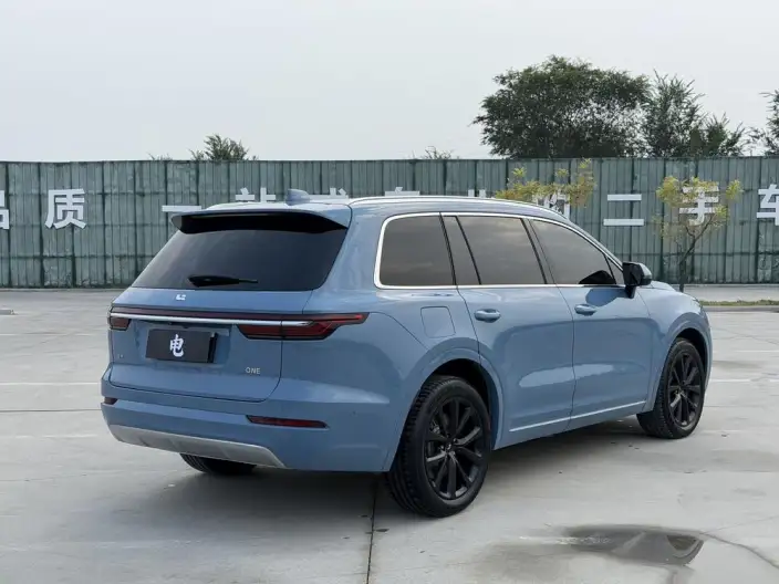 Li Auto ONE 2021 Model Extended Range 6 seat Edition – фото 5