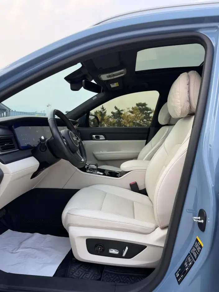 Li Auto ONE 2021 Model Extended Range 6 seat Edition – фото 10