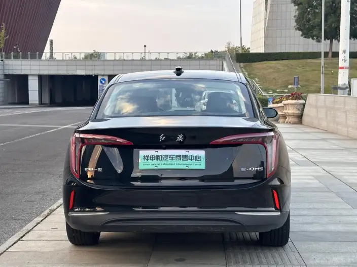 Hongqi E-QM5 2024 Model 450KM Travel Edition 100kW – фото 4