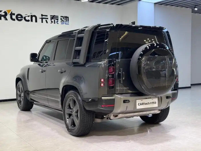 Land Rover Defender 2025 Model 110 3.0T P400 HSE X-Dynamic – фото 5