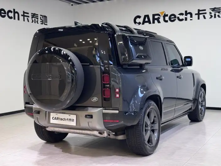 Land Rover Defender 2025 Model 110 3.0T P400 HSE X-Dynamic – фото 7
