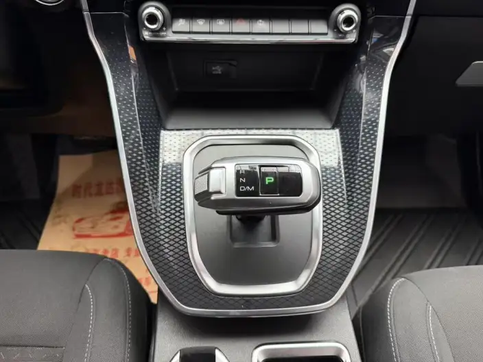 Haval M6 2021 Model PLUS 1.5T DCT Elite Smart Connect Model – фото 7