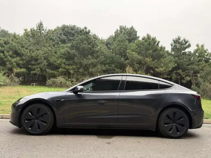 Model 3 2023 Model Rear-wheel drive version – фото 3