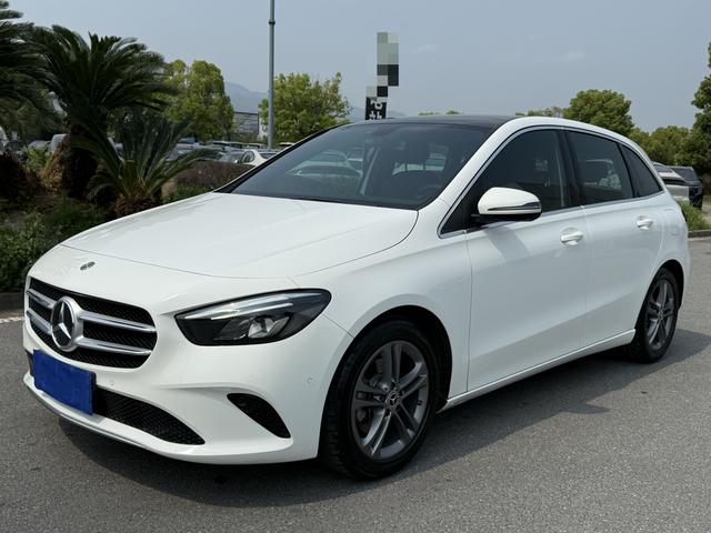 Mercedes-Benz B-Class Модель 2020 года B 200 Dynamic – фото 1