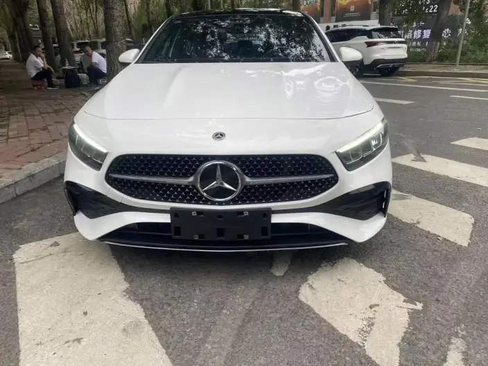Mercedes-Benz A-class 2023 Model A 180 L Sports sedan – фото 2