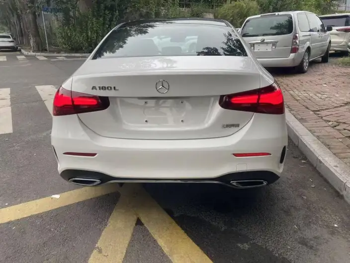 Mercedes-Benz A-class 2023 Model A 180 L Sports sedan – фото 5