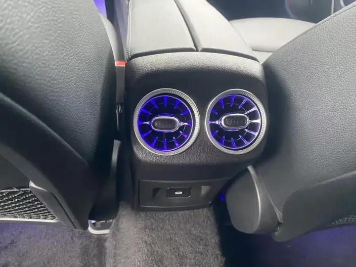 Mercedes-Benz A-class 2023 Model A 180 L Sports sedan – фото 10