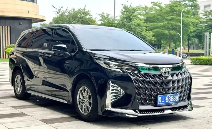 Granvia 2026 Model Intelligent Hybrid 2.5L 2WD Comfort Edition – фото 3