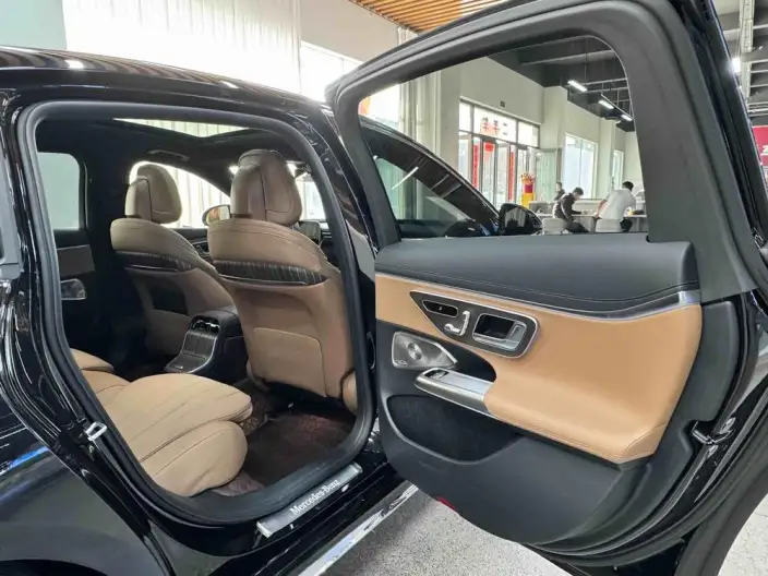 Mercedes-Benz E-Class 2025 Model E 300 L Luxury Model sedan – фото 9