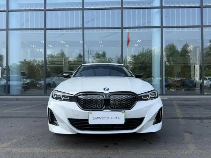 BMW i3 2025 Model eDrive40L Night Set – фото 2