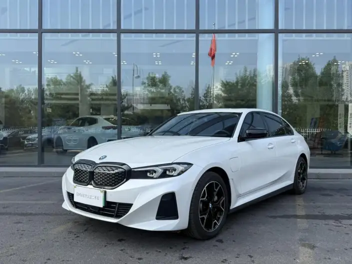 BMW i3 2025 Model eDrive40L Night Set – фото 10