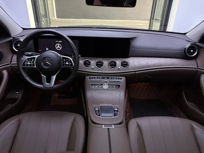 Mercedes-Benz E-Class 2020 Model E 300 L Fashion Model – фото 7