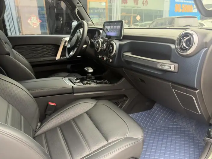 BAIC BJ40 2020 Model 2.0T Automatic 4WD Tribute to the 2020 Edition Warrior Model – фото 8