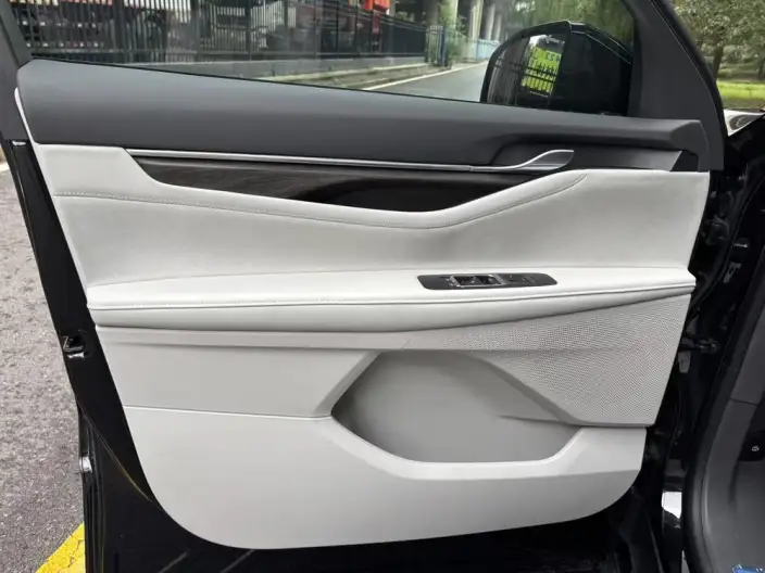 Ford Edge 2026 Model Ford Edge L 2.0T EcoBoost E Hybrid 4WD VII seat Flagship Model – фото 6