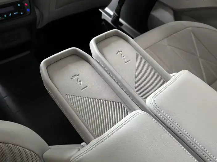 Ford Edge 2026 Model Ford Edge L 2.0T EcoBoost E Hybrid 4WD VII seat Flagship Model – фото 9