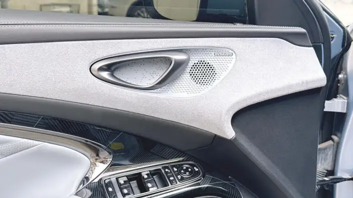 BYD Seal 2022 Model 550KM Standard Battery Life Rear Drive Edition Noble Model – фото 7