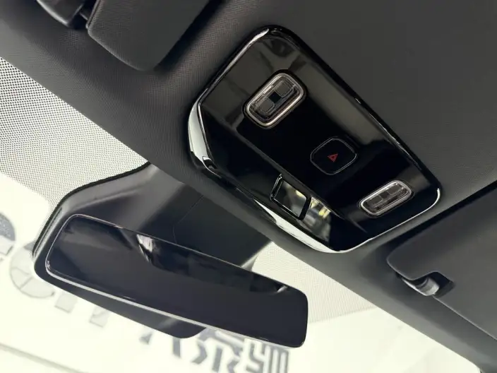 Li Auto i6 2025 Model 4WD Standard Edition – фото 10