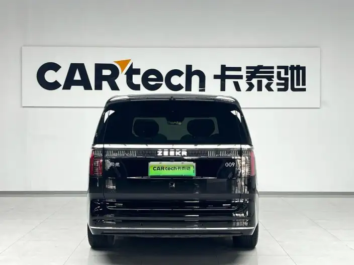 ZEEKR 009 2024 Model VI seat Executive Edition 4WD 108kWh – фото 4
