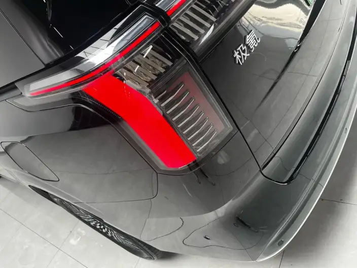 ZEEKR 009 2024 Model VI seat Executive Edition 4WD 108kWh – фото 6