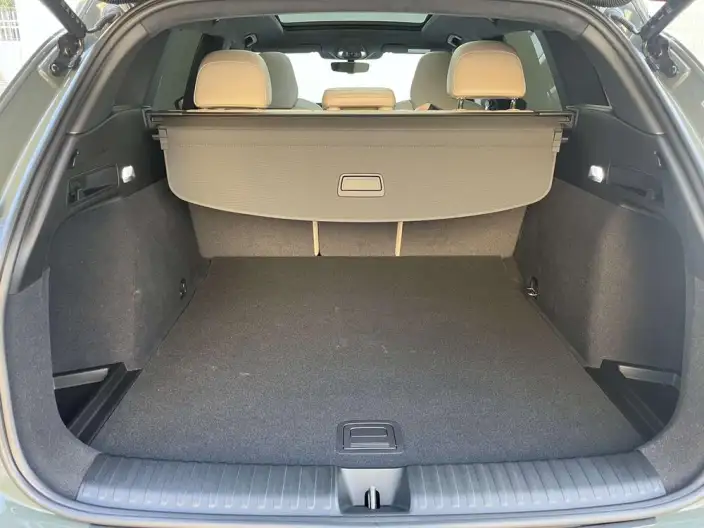 AUDI Q6L e-tron 2026 Model First Edition Pilot Edition – фото 9
