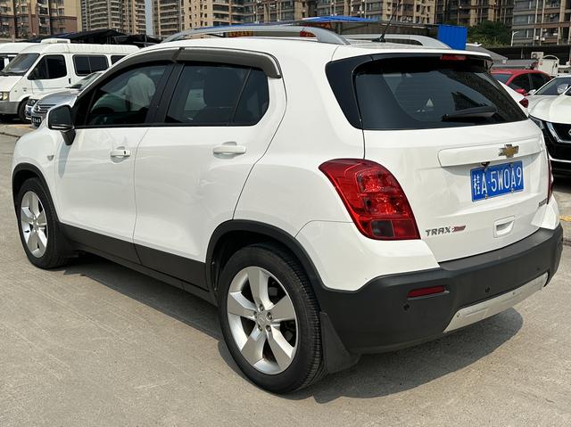 Chevrolet Trax 2014 1.4T Automatic 2WD Comfort – фото 6