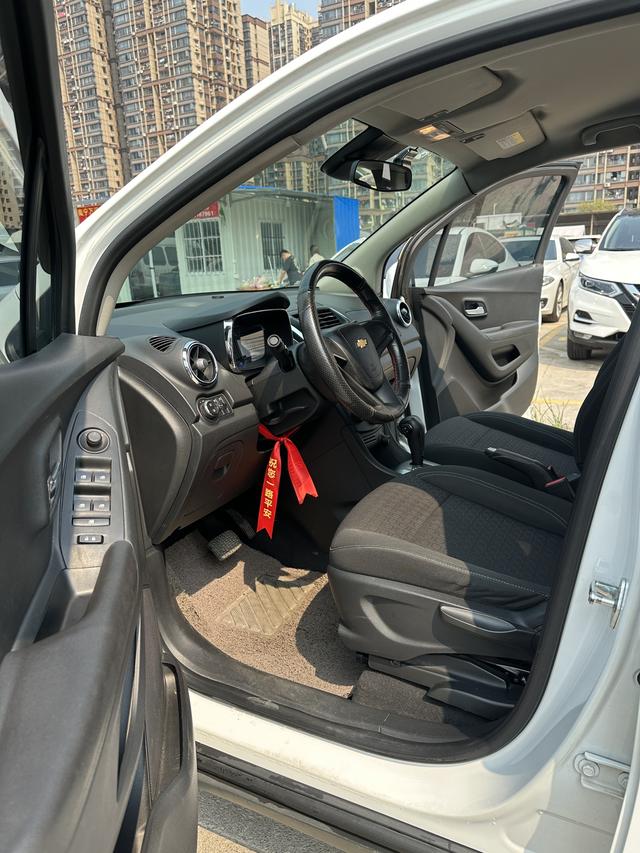 Chevrolet Trax 2014 1.4T Automatic 2WD Comfort – фото 7