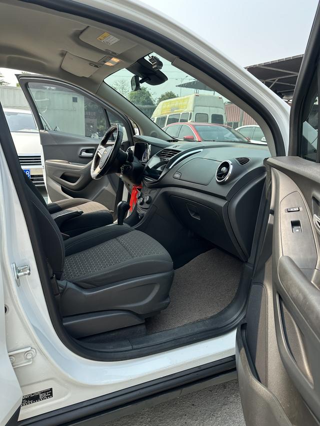 Chevrolet Trax 2014 1.4T Automatic 2WD Comfort – фото 10
